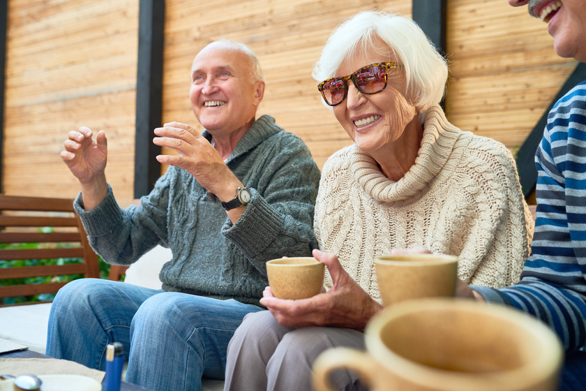 4 Ways Assisted Living Apartments In Cornelius, NC Can Help Combat Loneliness For Seniors