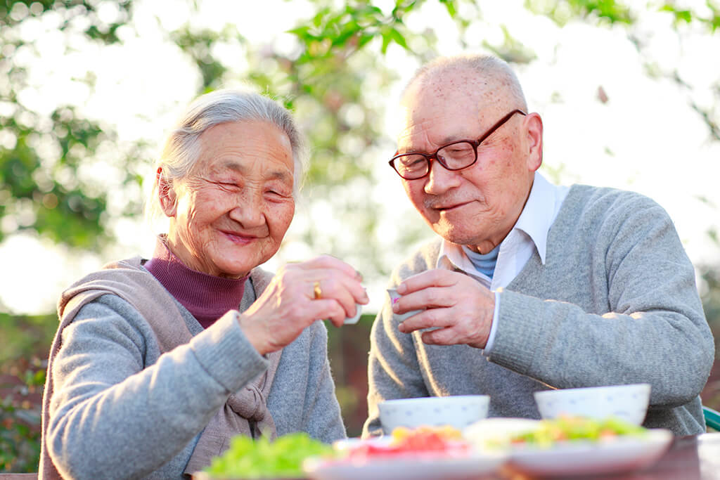 How To Help Seniors Regain Their Appetite
