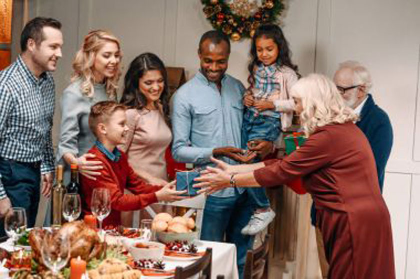 Maintaining Family Traditions While Aging In Memory Care Properties In Charlotte, NC: Is It Possible?